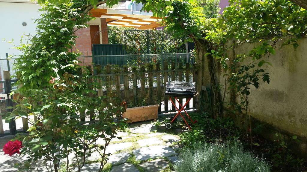 B&B Casa Di Claudia Marina Di Carrara Eksteriør billede